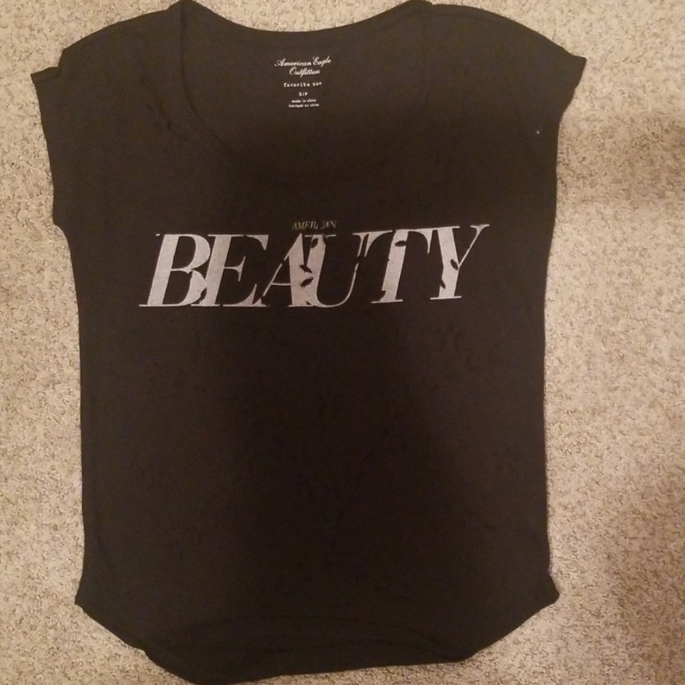 American Eagle favorite tee